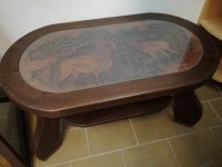 Stolík vyrezávaný